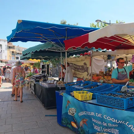 Les Grenadines-2 By Interhome