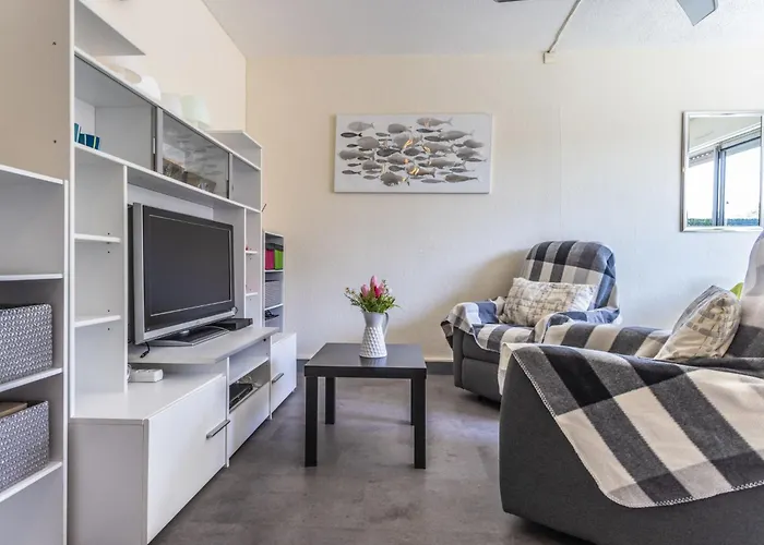 Les Grenadines-2 By Interhome *