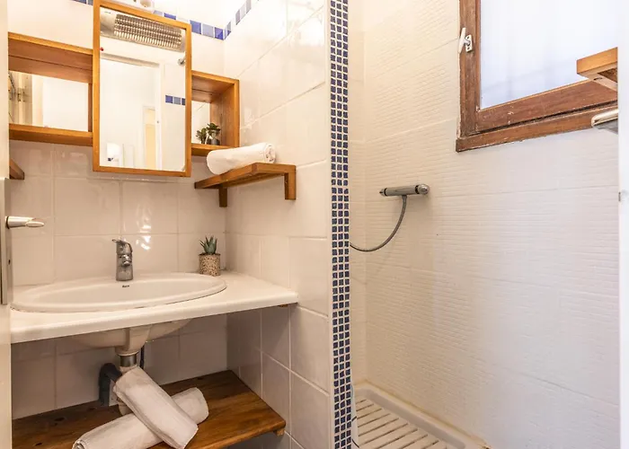 Apartment Les Grenadines-2 By Interhome