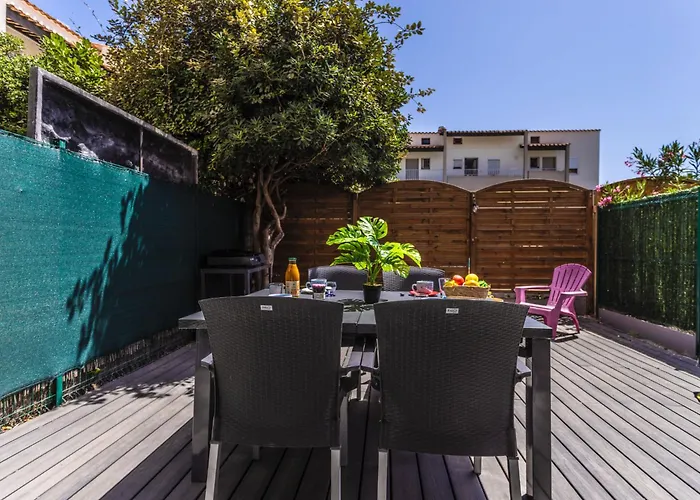 Les Grenadines-2 By Interhome